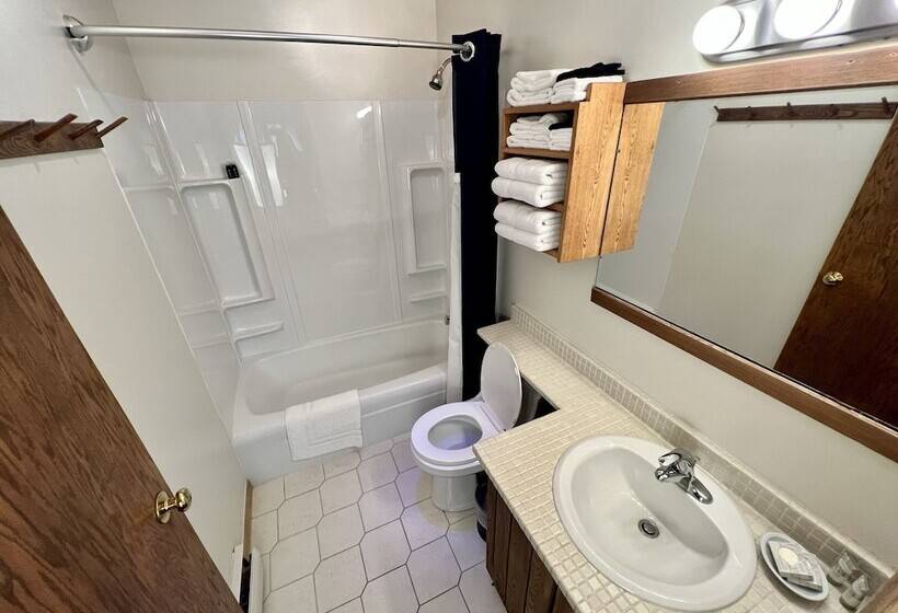 Отель Thomsonite Beach Inn