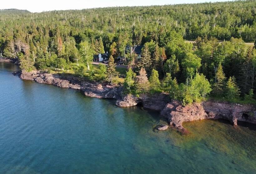 Отель Thomsonite Beach Inn