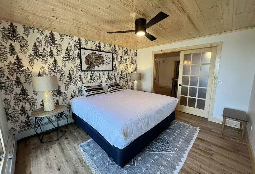 Hotelli Thomsonite Beach Inn