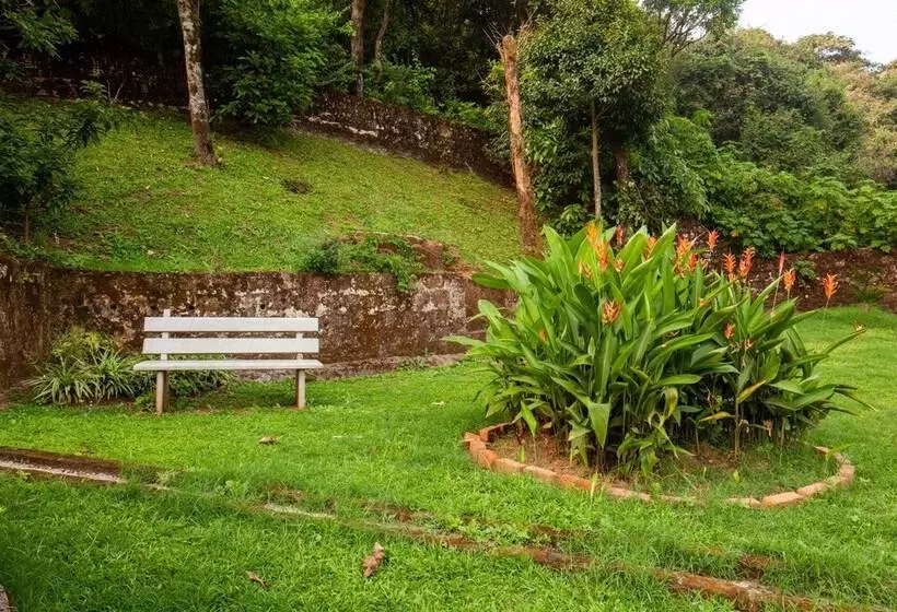 Hotelli Treebo Yajna Comforts