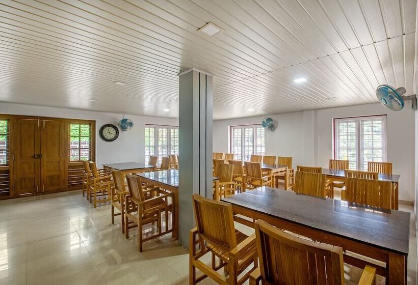 酒店 Treebo Yajna Comforts