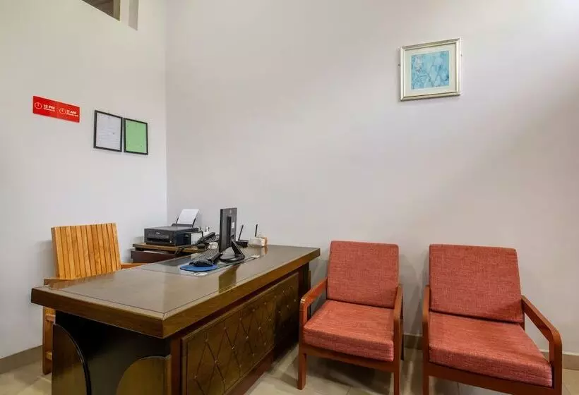 Hotelli Treebo Yajna Comforts