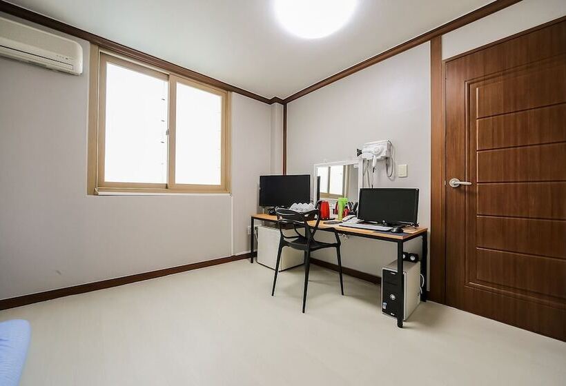 Motel Gyeongju Utopia