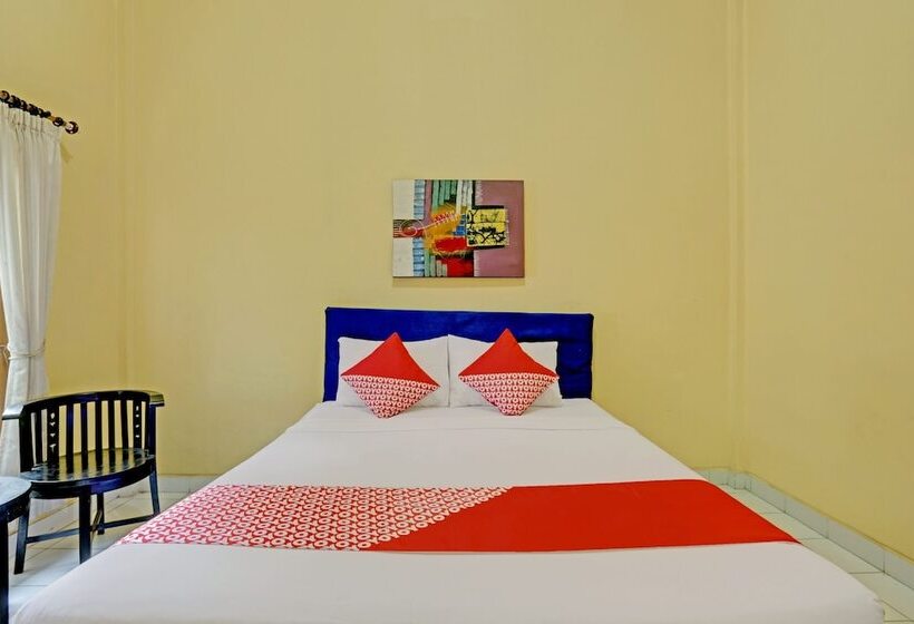 Oyo 3096 Hotel Dewi Warsiki