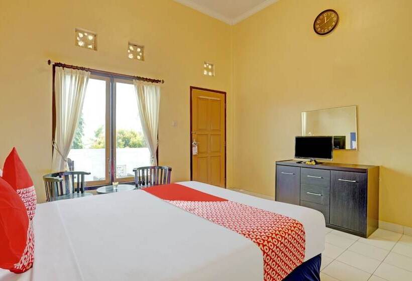 Oyo 3096 Hotel Dewi Warsiki