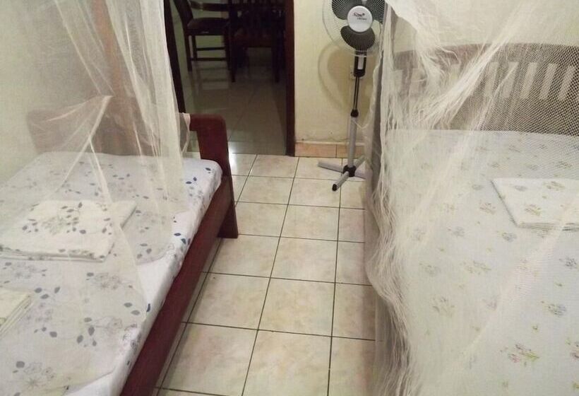 پانسیون Blue Agama Guest House