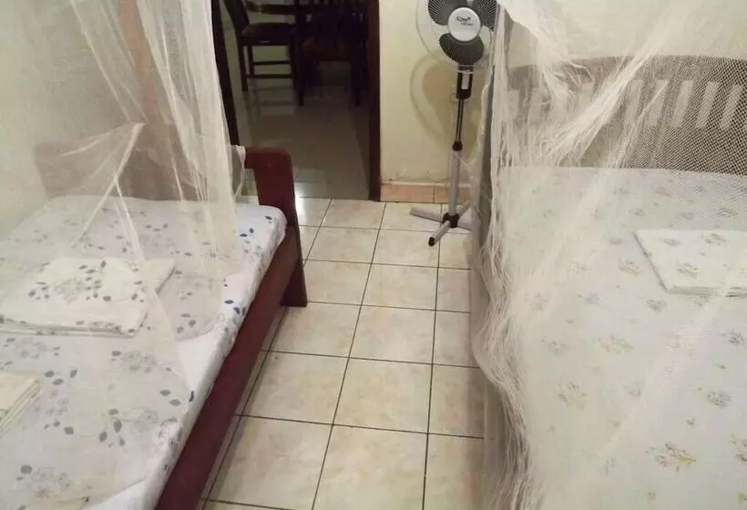 پانسیون Blue Agama Guest House