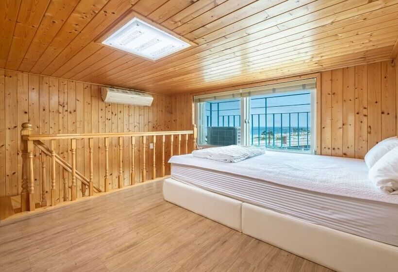 Gyeongju Gamposole Pension