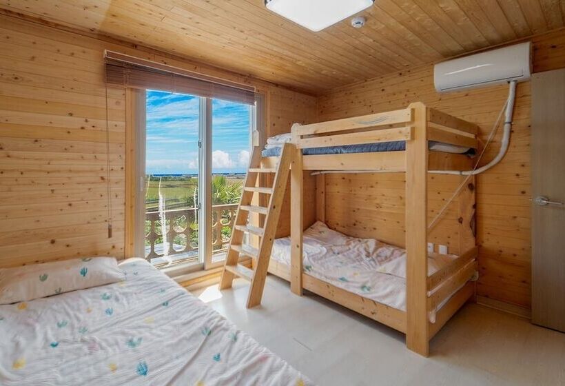 פנסיון Jeju Jejue Meomulda