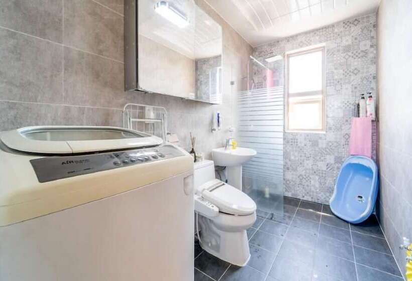 פנסיון Jeju Jejue Meomulda