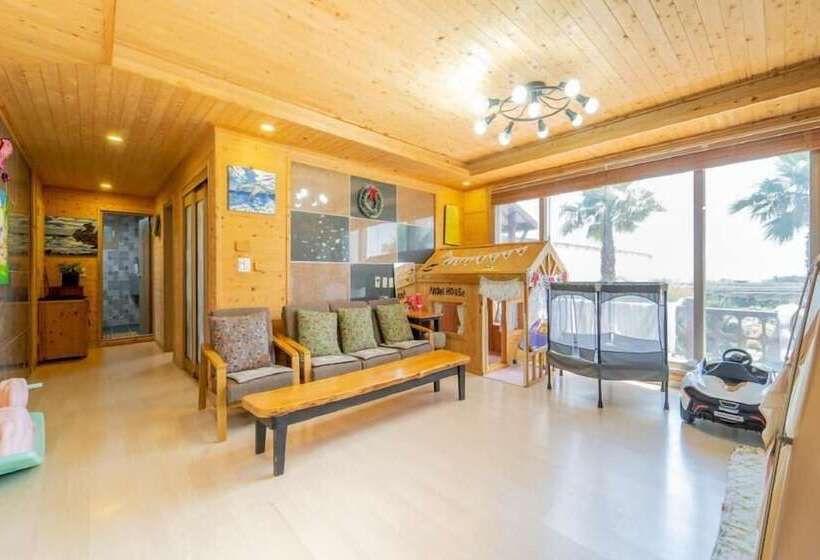 פנסיון Jeju Jejue Meomulda