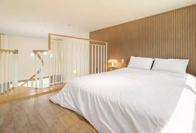 Chuncheon Lio Pension