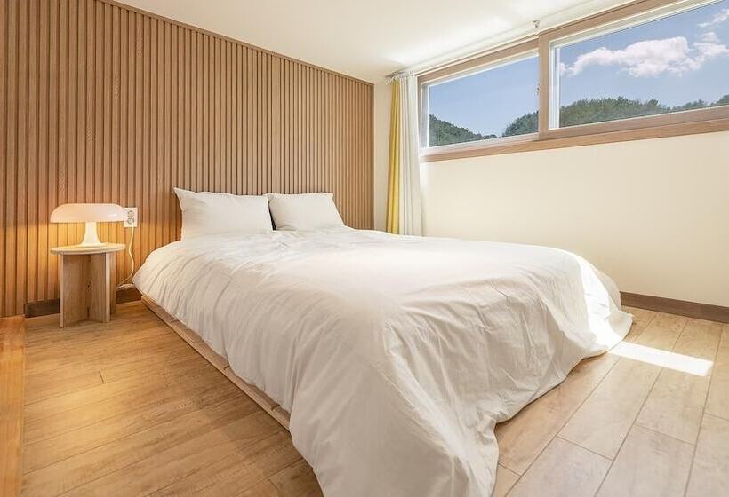 Chuncheon Lio Pension