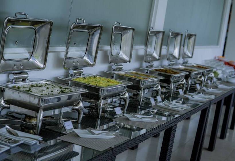 Trincomalee Beach Resort & Spa