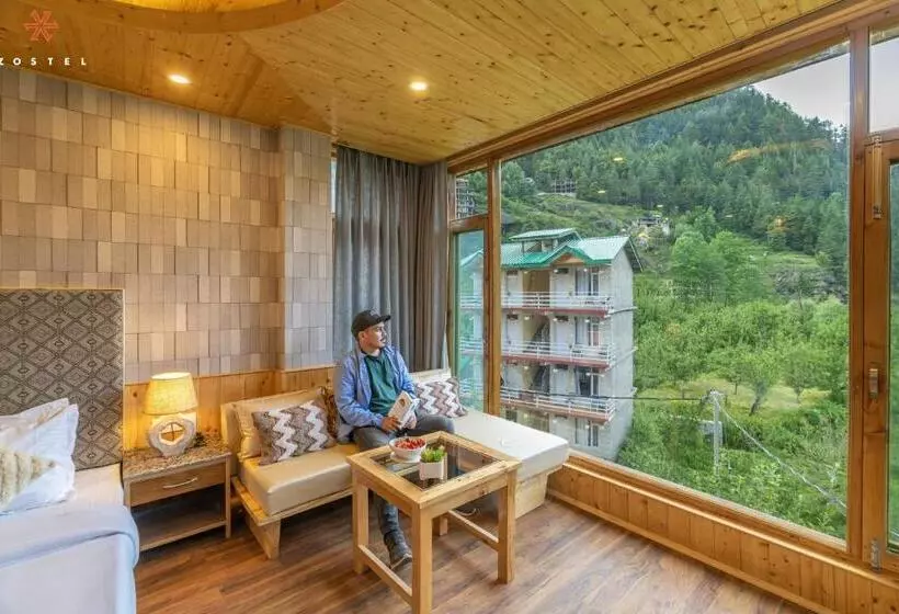 هاستل Zostel Old Manali, Goshal Road