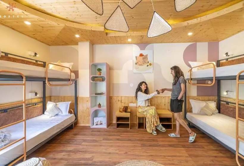 هاستل Zostel Old Manali, Goshal Road