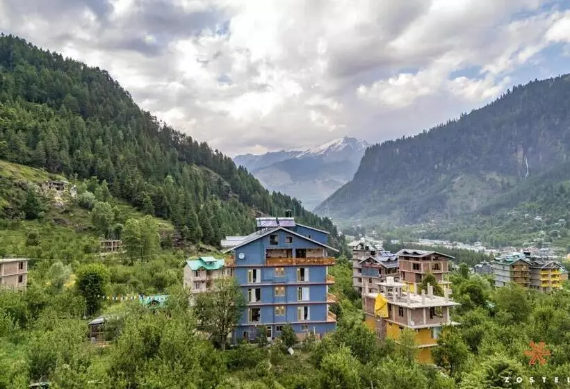 هاستل Zostel Old Manali, Goshal Road