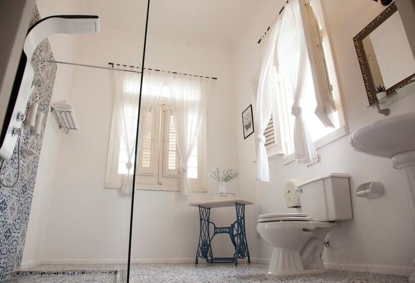 پانسیون Hostal Calis Habana