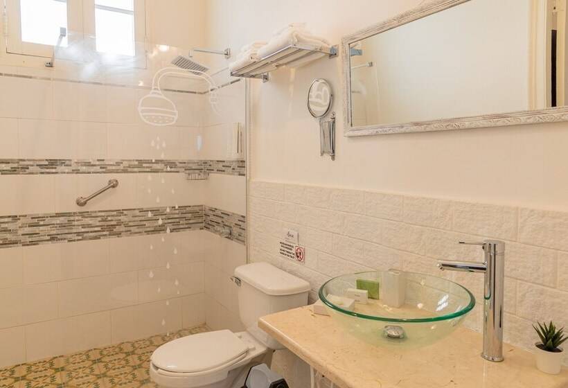 پانسیون Hostal Calis Habana