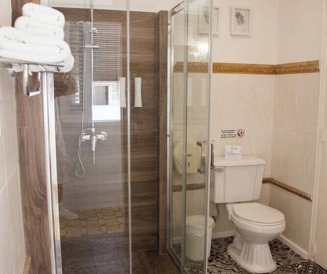 پانسیون Hostal Calis Habana