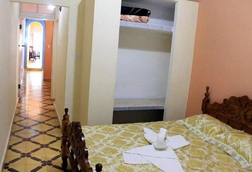 پانسیون Hostal Don Ruiz Trinidad