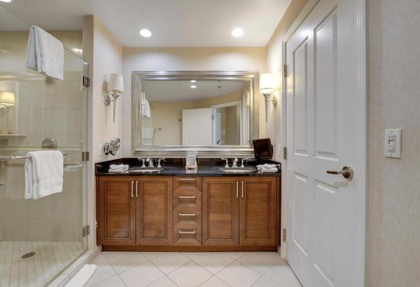 The Fantasy Suite Mgm Signature Pool View