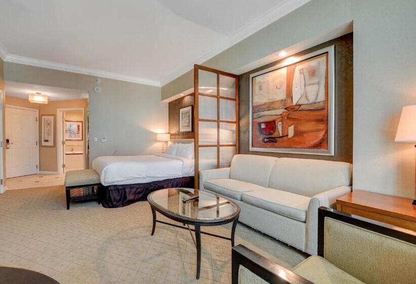 The Fantasy Suite Mgm Signature Pool View