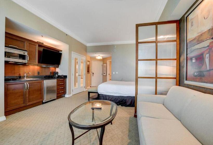 The Fantasy Suite Mgm Signature Pool View