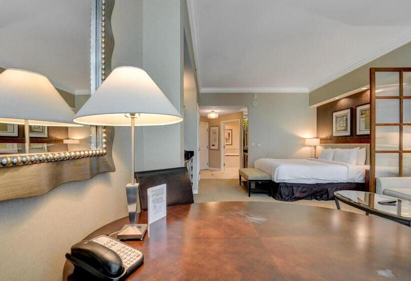 The Fantasy Suite Mgm Signature Pool View