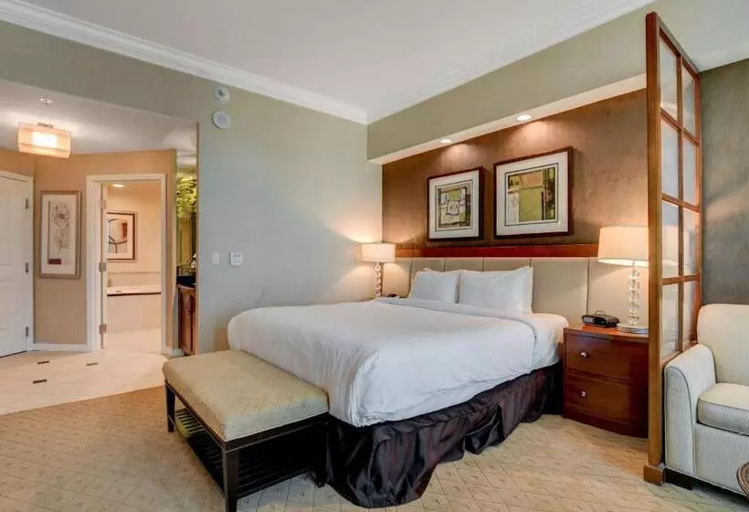 The Fantasy Suite Mgm Signature Pool View