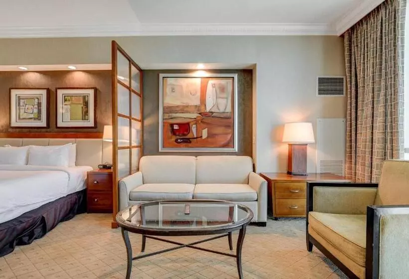 The Fantasy Suite Mgm Signature Pool View