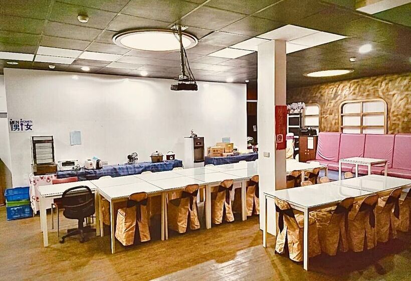 تختخواب و صبحانه Dao Fashion Villa