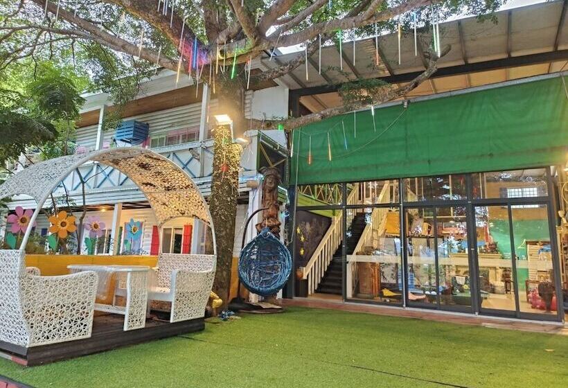 تختخواب و صبحانه Dao Fashion Villa