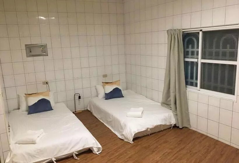 تختخواب و صبحانه Liuqiu Cozy Room