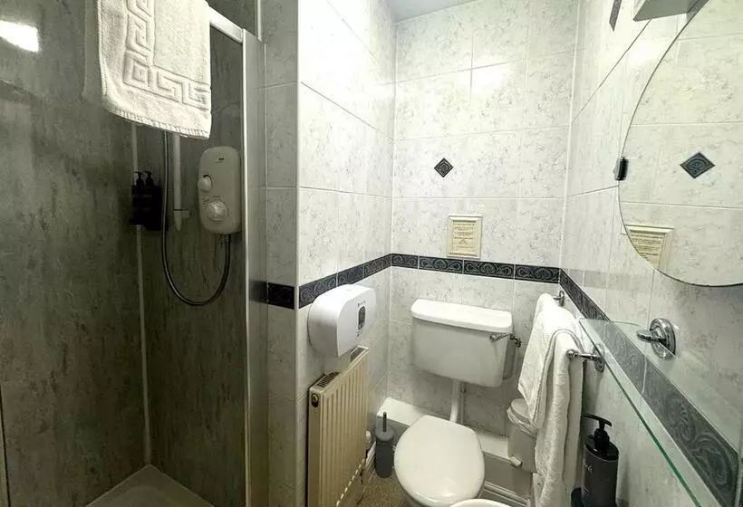 Aamiaismajoitus (B&B) Station Lounge & Rooms