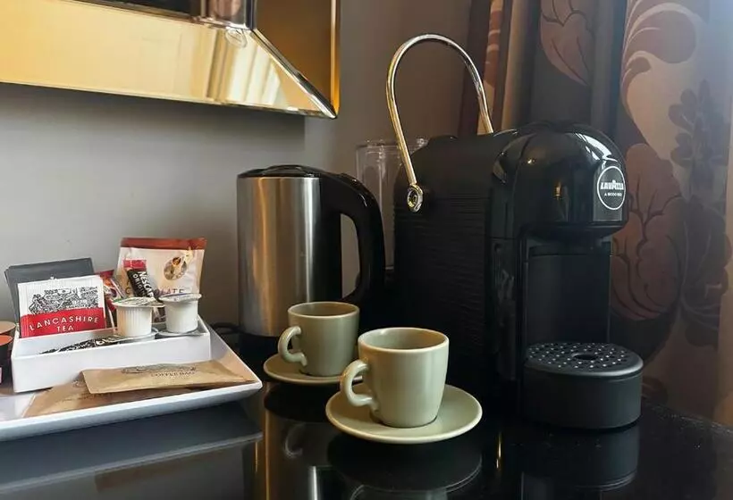 Aamiaismajoitus (B&B) Station Lounge & Rooms