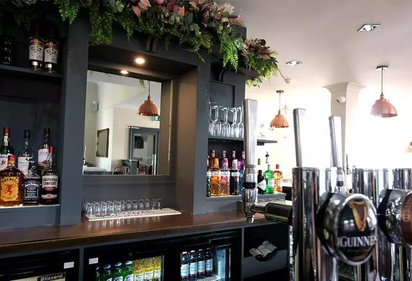 Aamiaismajoitus (B&B) Station Lounge & Rooms