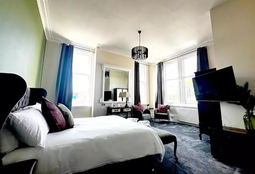 Aamiaismajoitus (B&B) Station Lounge & Rooms