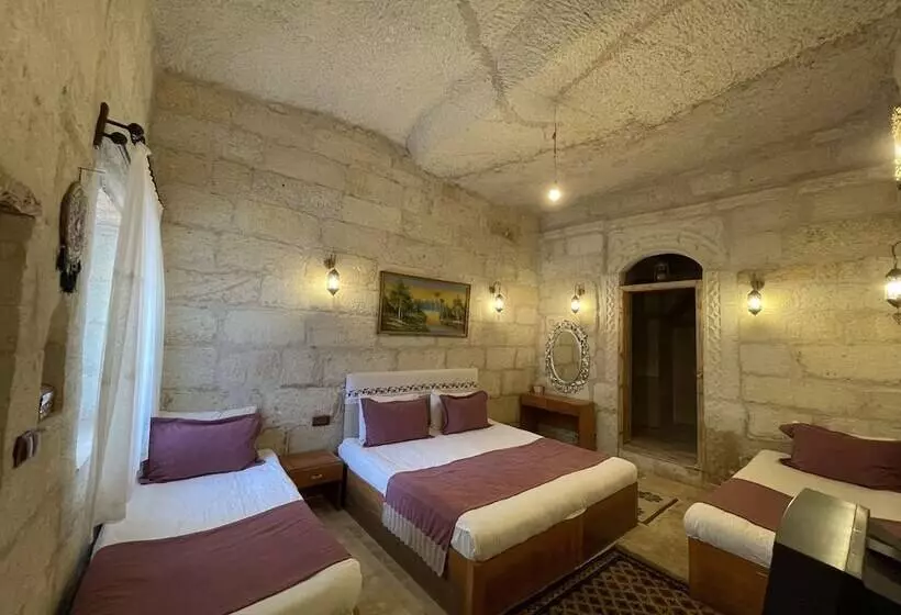 هاستل Dede Cave Konak