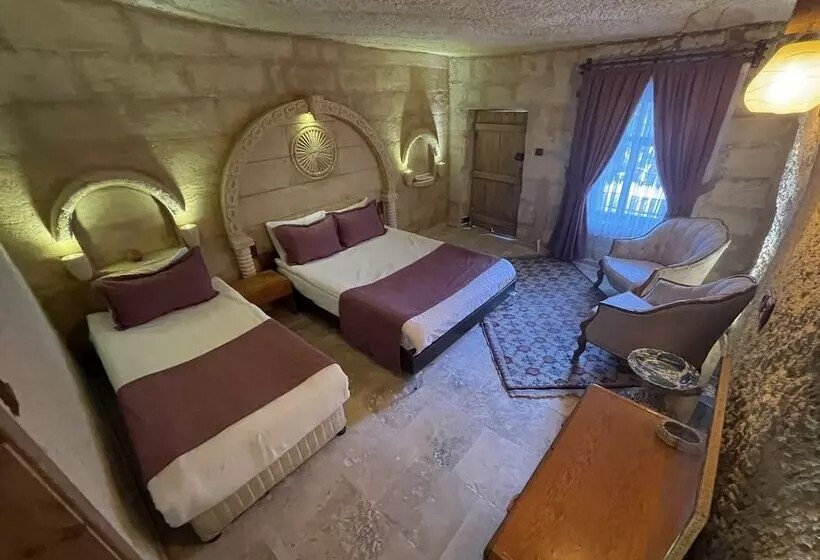 هاستل Dede Cave Konak