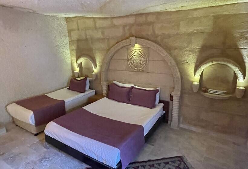 هاستل Dede Cave Konak