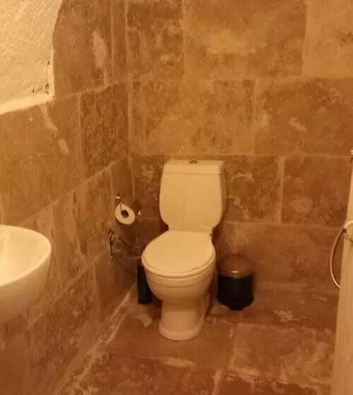 هاستل Dede Cave Konak