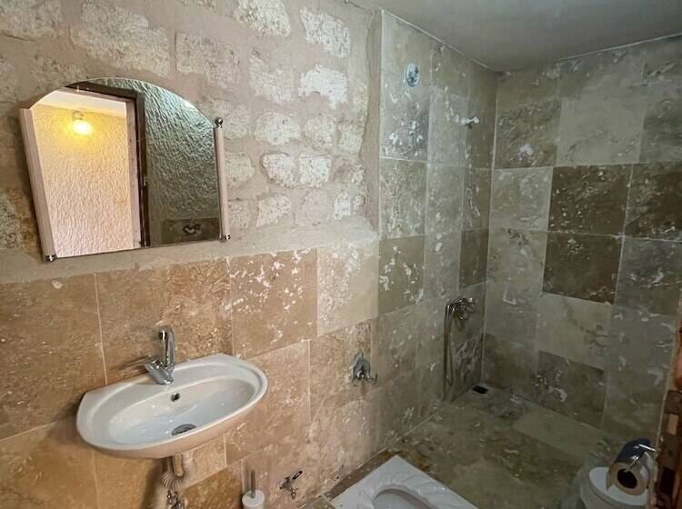 هاستل Dede Cave Konak