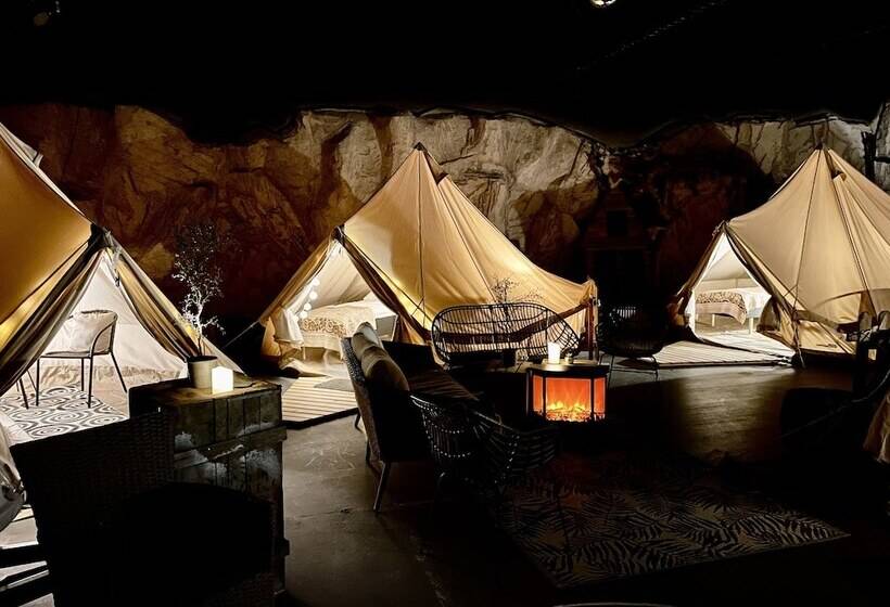 Szálloda Basecamp Nord Indoor Camping