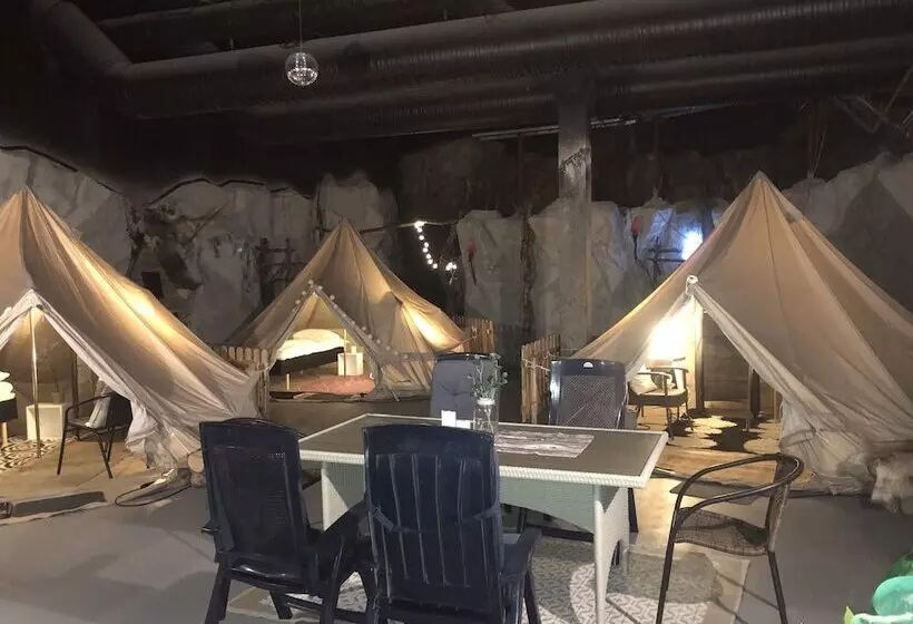 ホテル Basecamp Nord   Indoor Camping