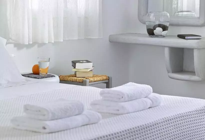 ホテル Garifalakis Comfort Rooms