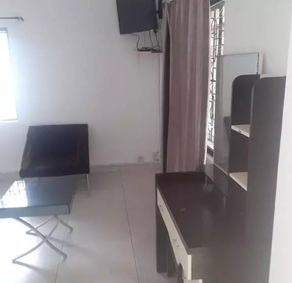 هتل Hôtel La Grillade