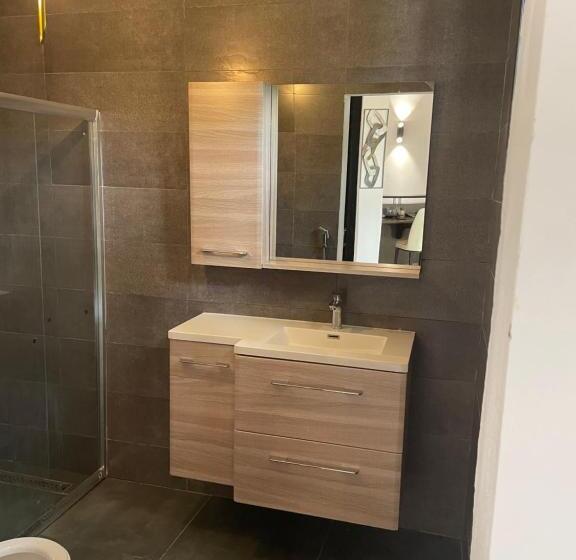 هتل Hôtel La Grillade