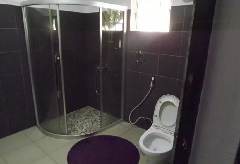 هتل Hôtel La Grillade