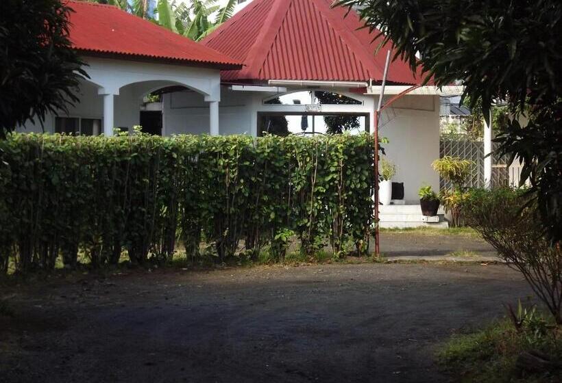 هتل Hôtel La Grillade